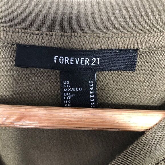 Forever 21 Army Green Crop Top - Picture 5 of 7